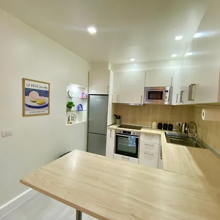 Sol Y Sombra Apartment